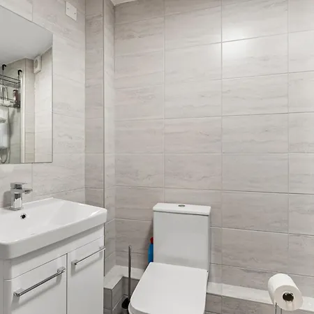 Stylish 2br Flat In The Heart Of - Parking Apartment